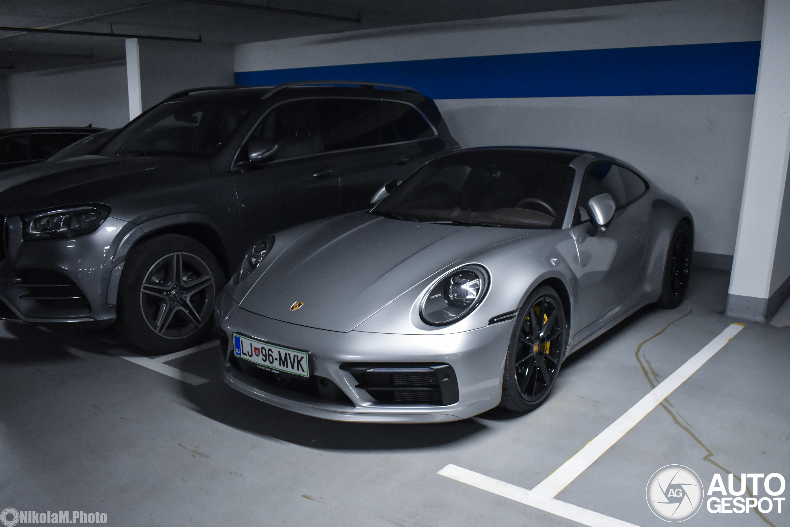 Porsche 992 Carrera 4S