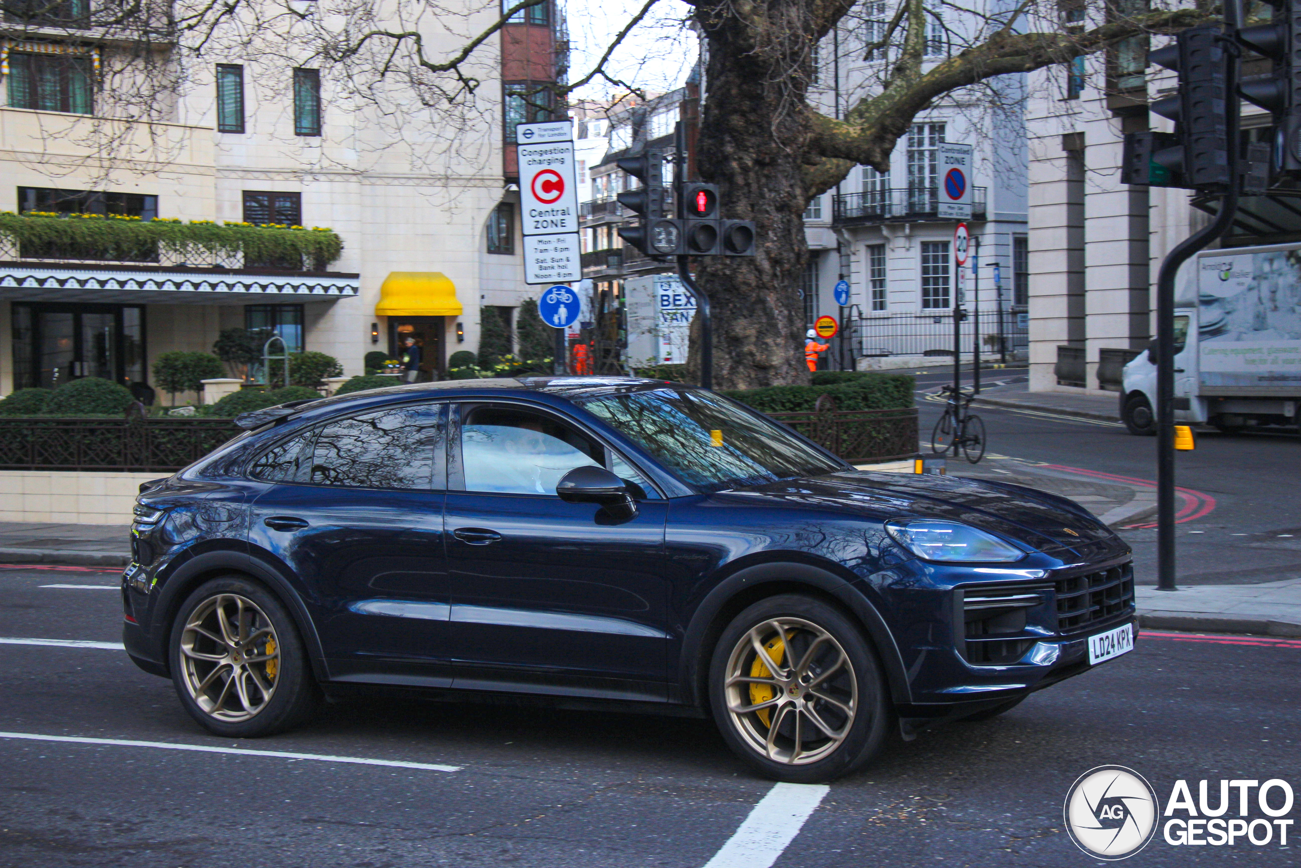 Porsche Cayenne Coupé Turbo E-Hybrid