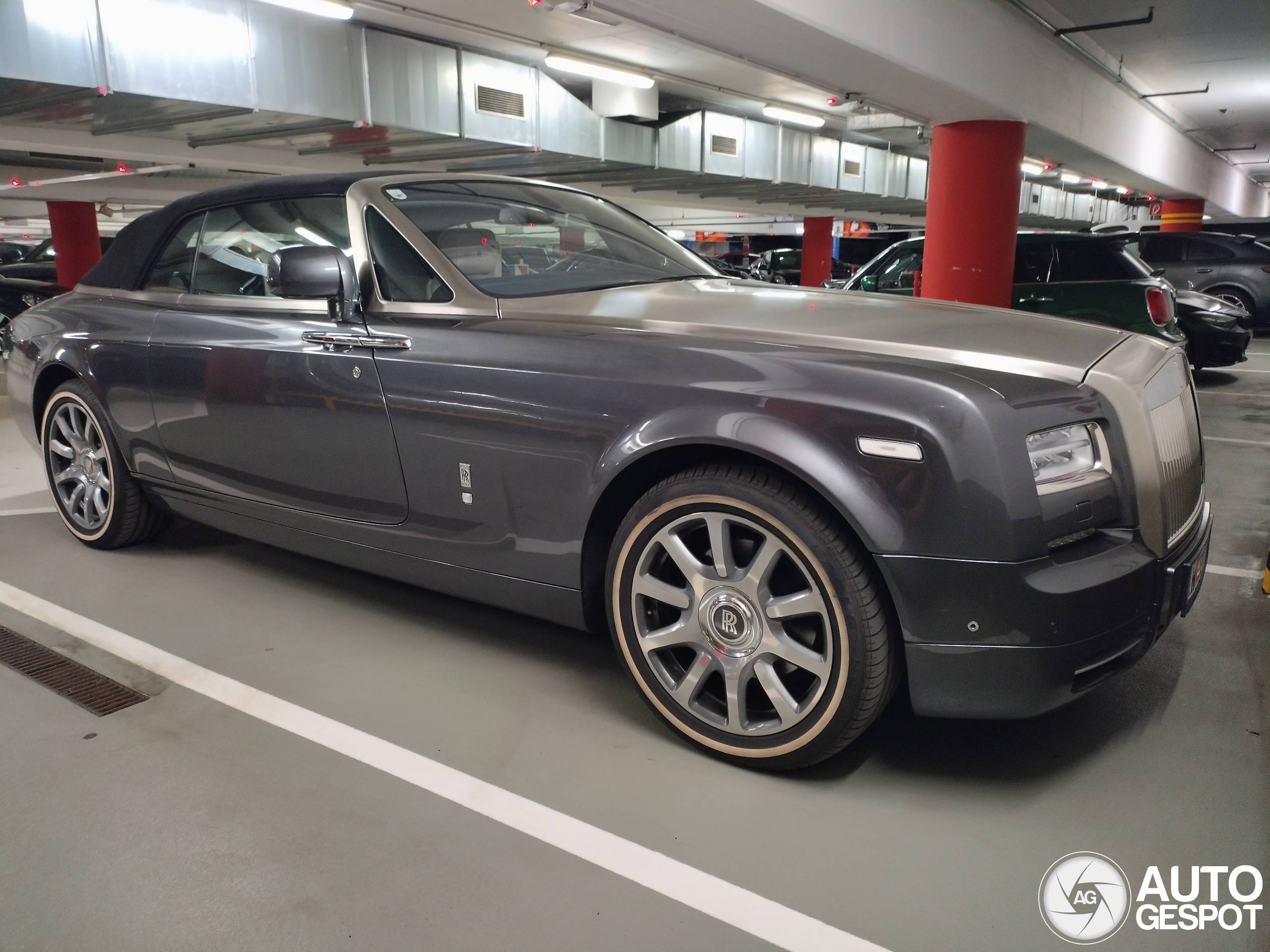 Rolls-Royce Phantom Drophead Coupé Series II