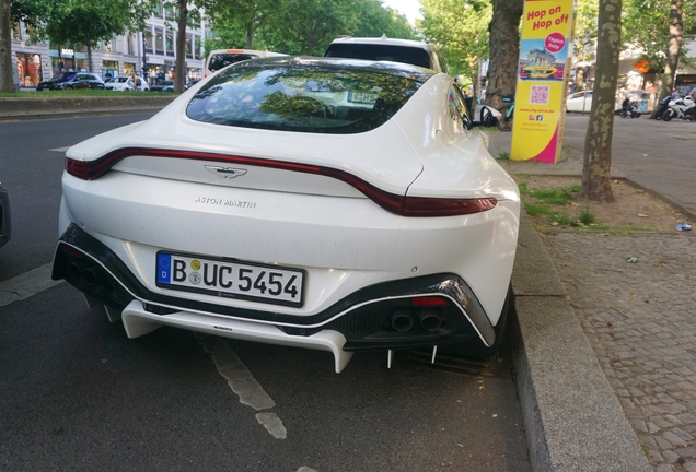 Aston Martin V8 Vantage 2018