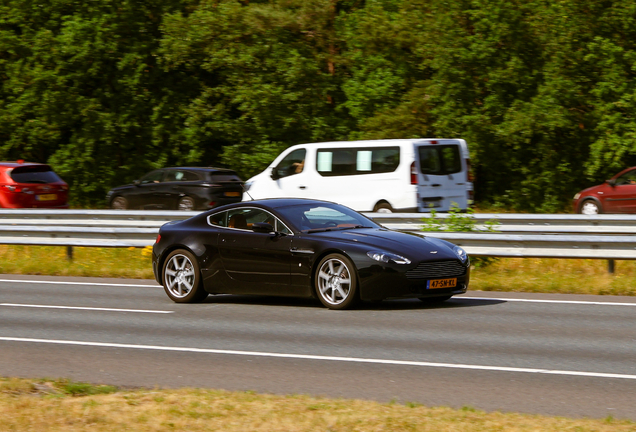 Aston Martin V8 Vantage