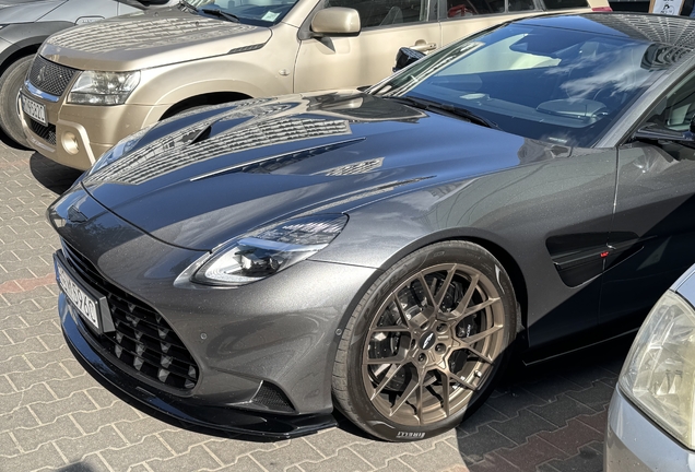 Aston Martin Vanquish 2025