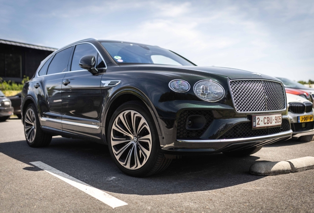 Bentley Bentayga Hybrid 2021