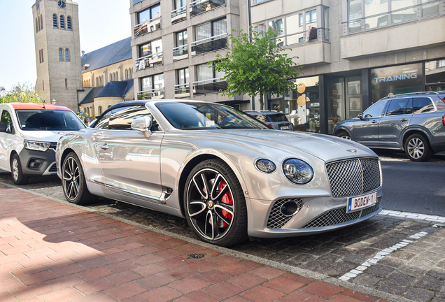 Bentley Continental GTC 2019