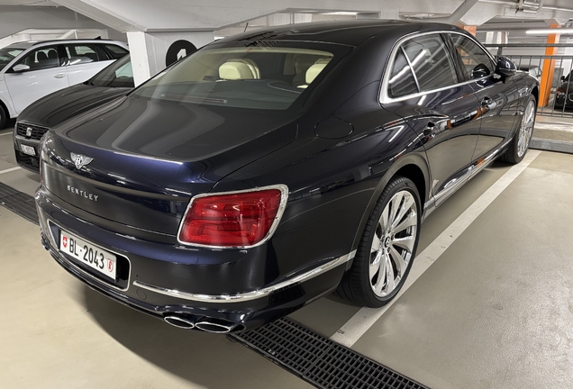 Bentley Flying Spur V8 2021