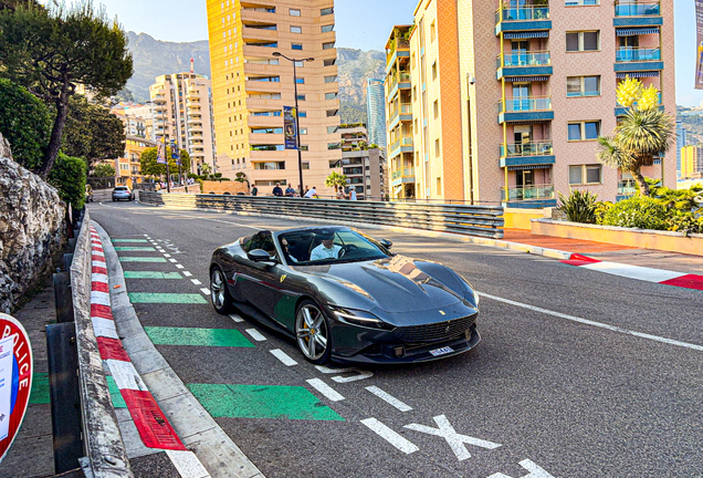 Ferrari Roma Spider