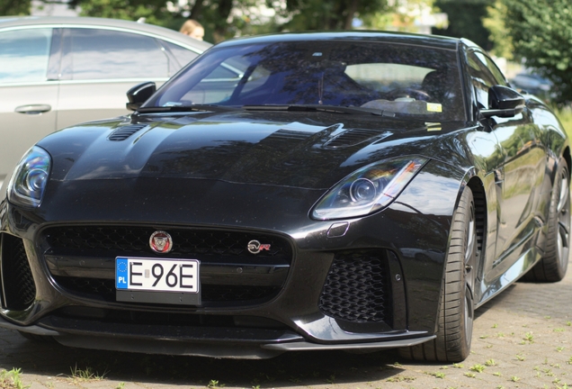 Jaguar F-TYPE SVR Coupé