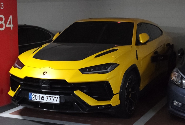 Lamborghini Urus Performante