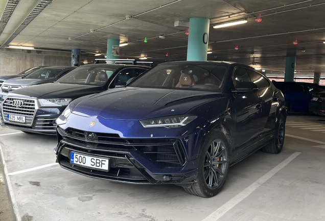 Lamborghini Urus S