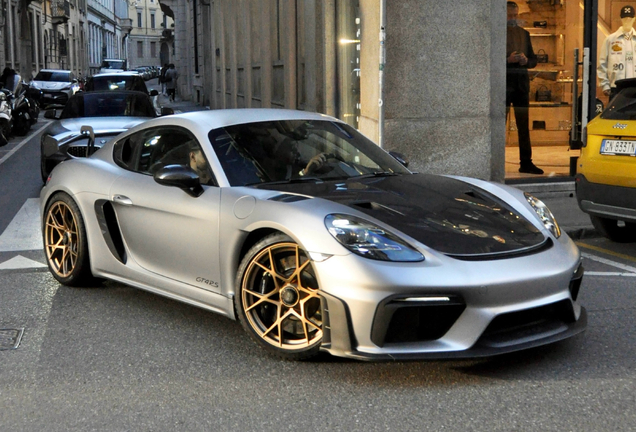 Porsche 718 Cayman GT4 RS Weissach Package