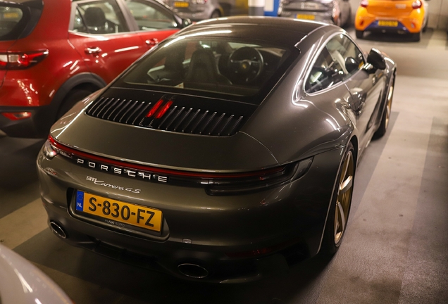Porsche 992 Carrera 4S