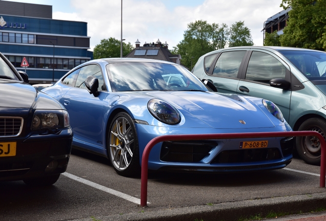 Porsche 992 Carrera GTS