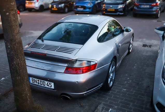 Porsche 996 Turbo