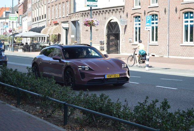 Porsche Taycan GTS Sport Turismo