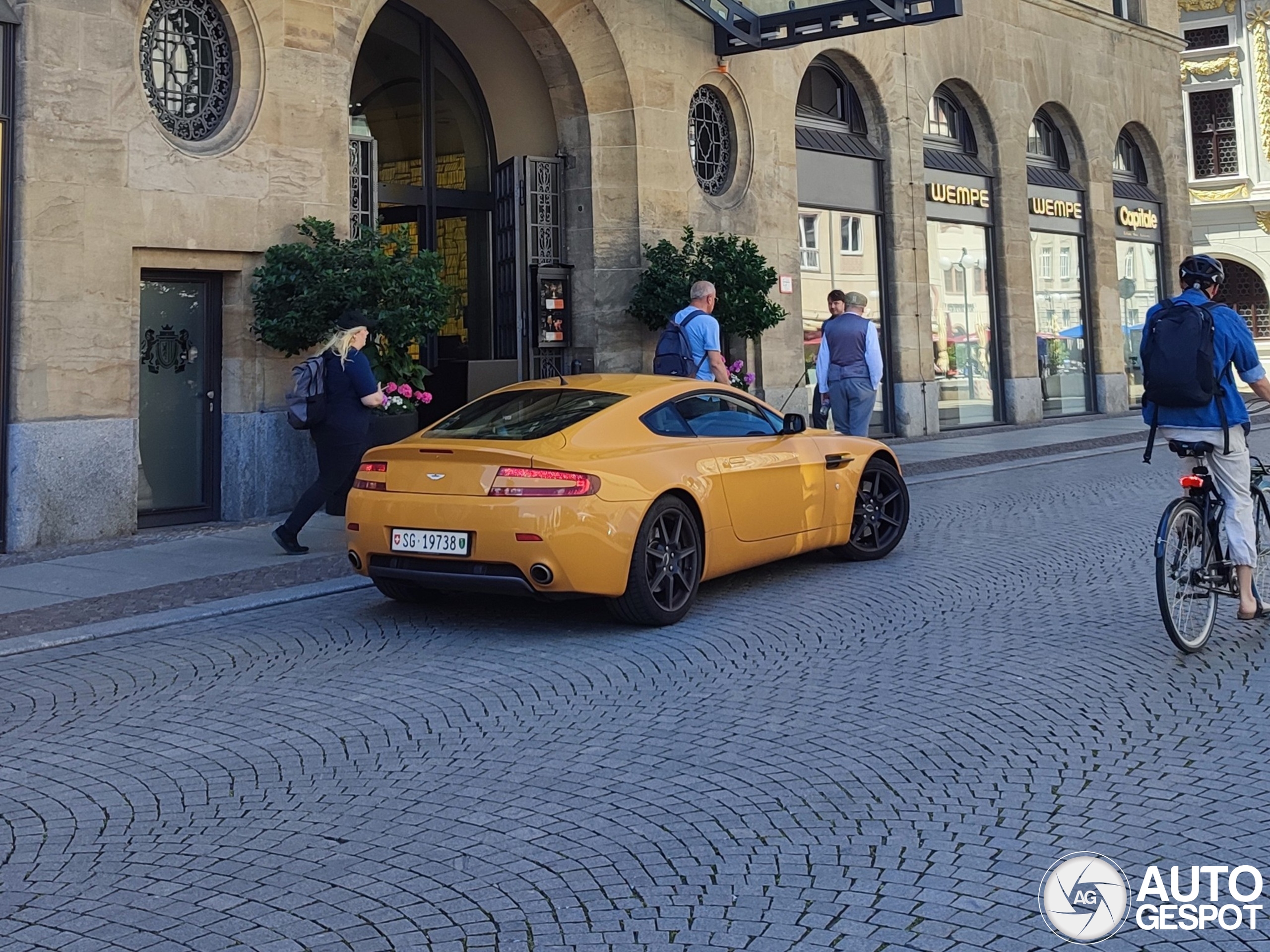 Aston Martin V8 Vantage