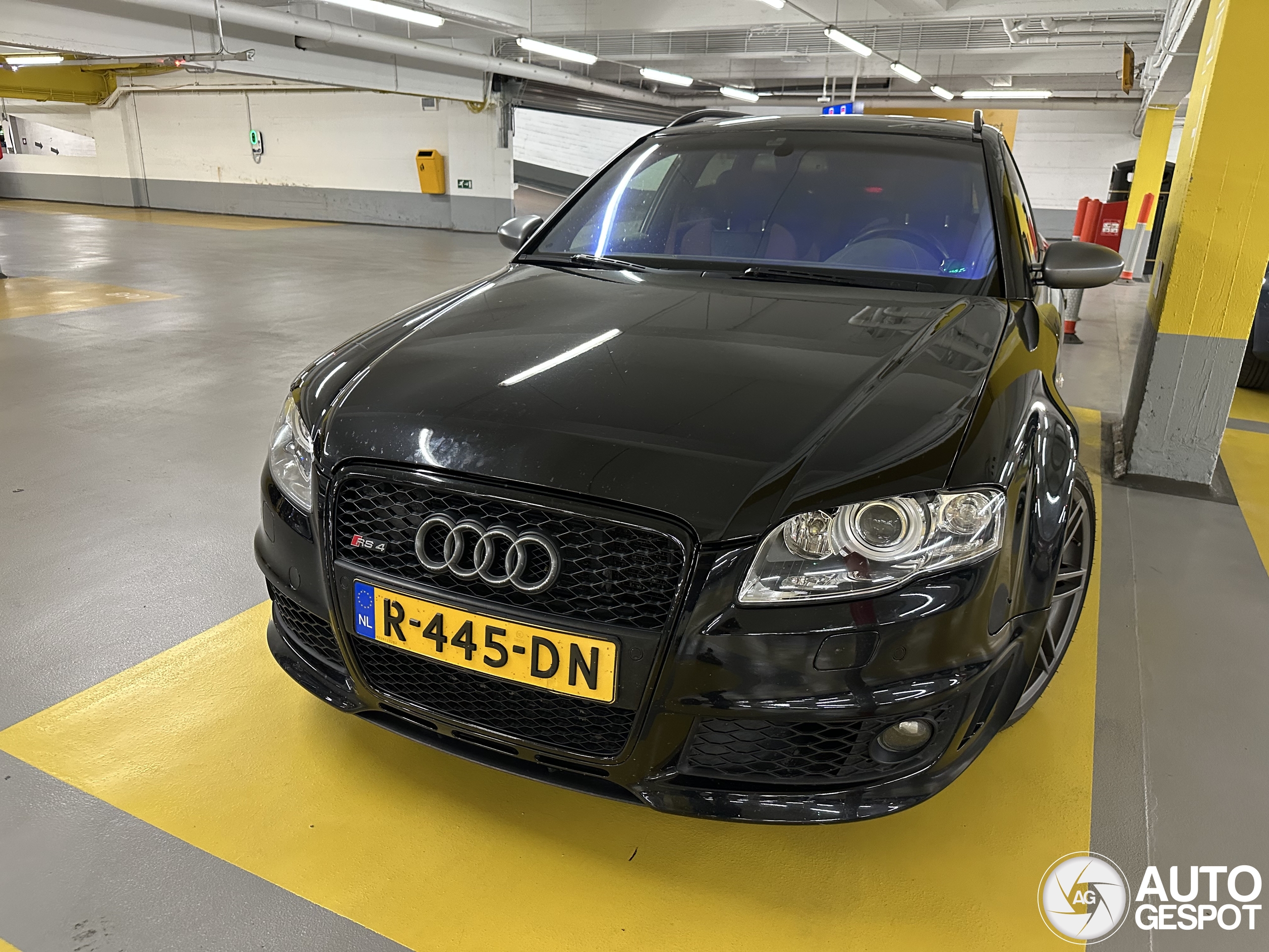 Audi RS4 Avant B7