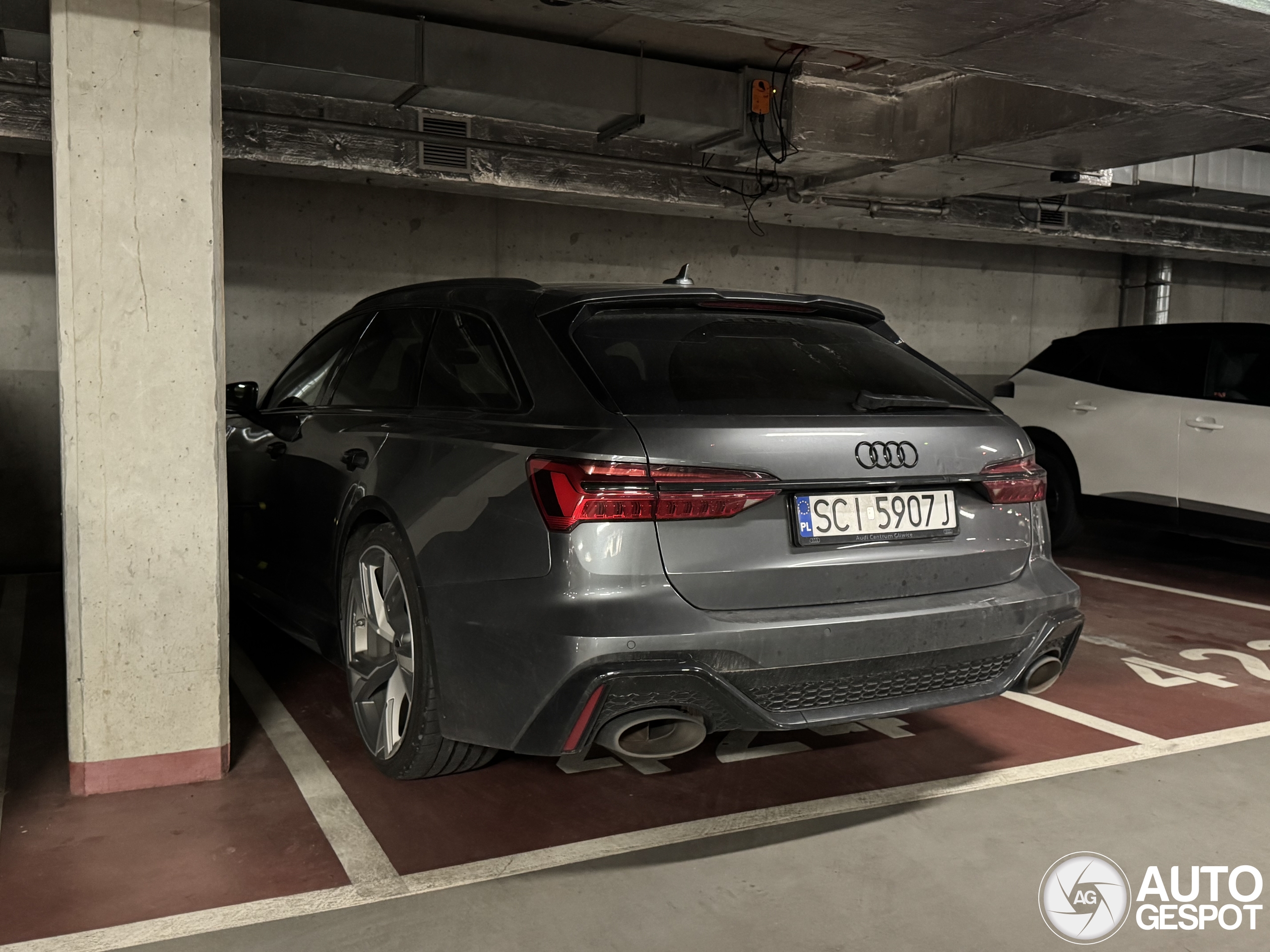 Audi RS6 Avant C8