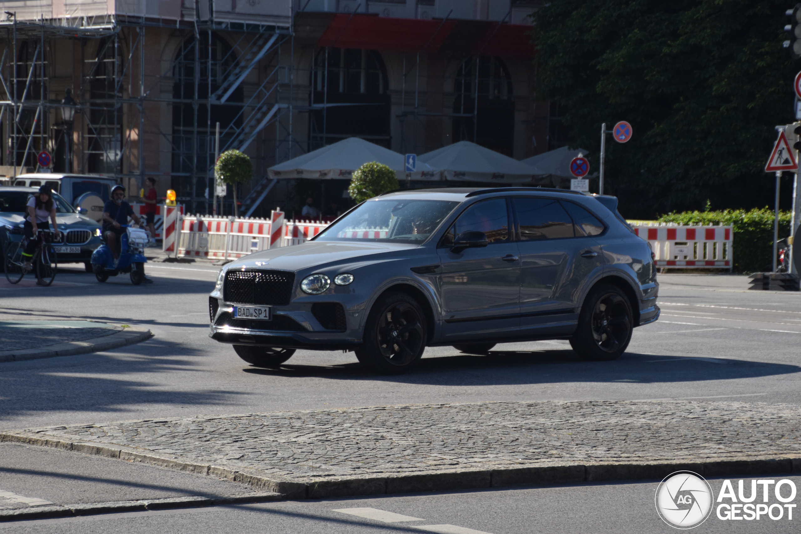 Bentley Bentayga V8 S 2024