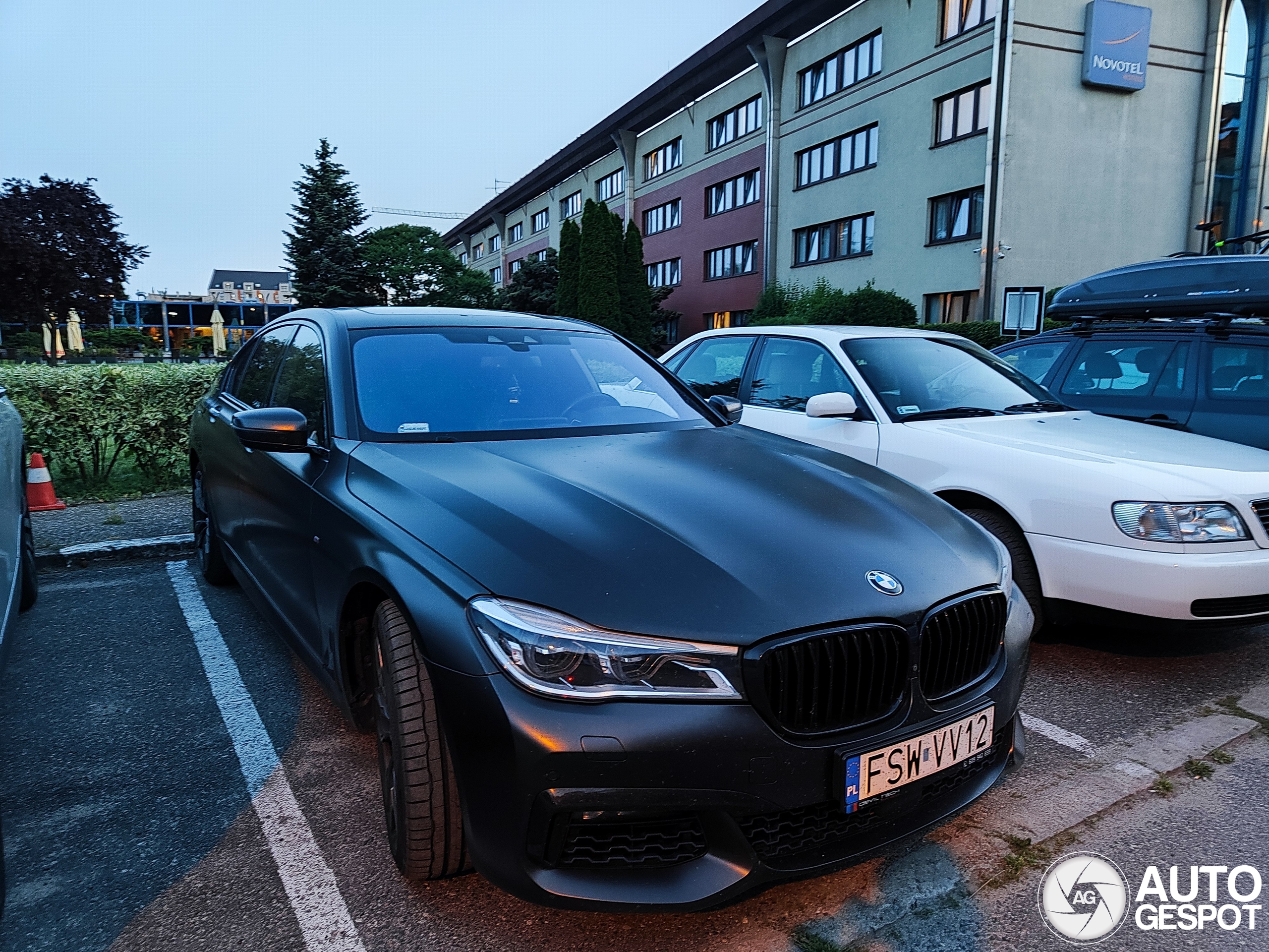 BMW M760Li xDrive