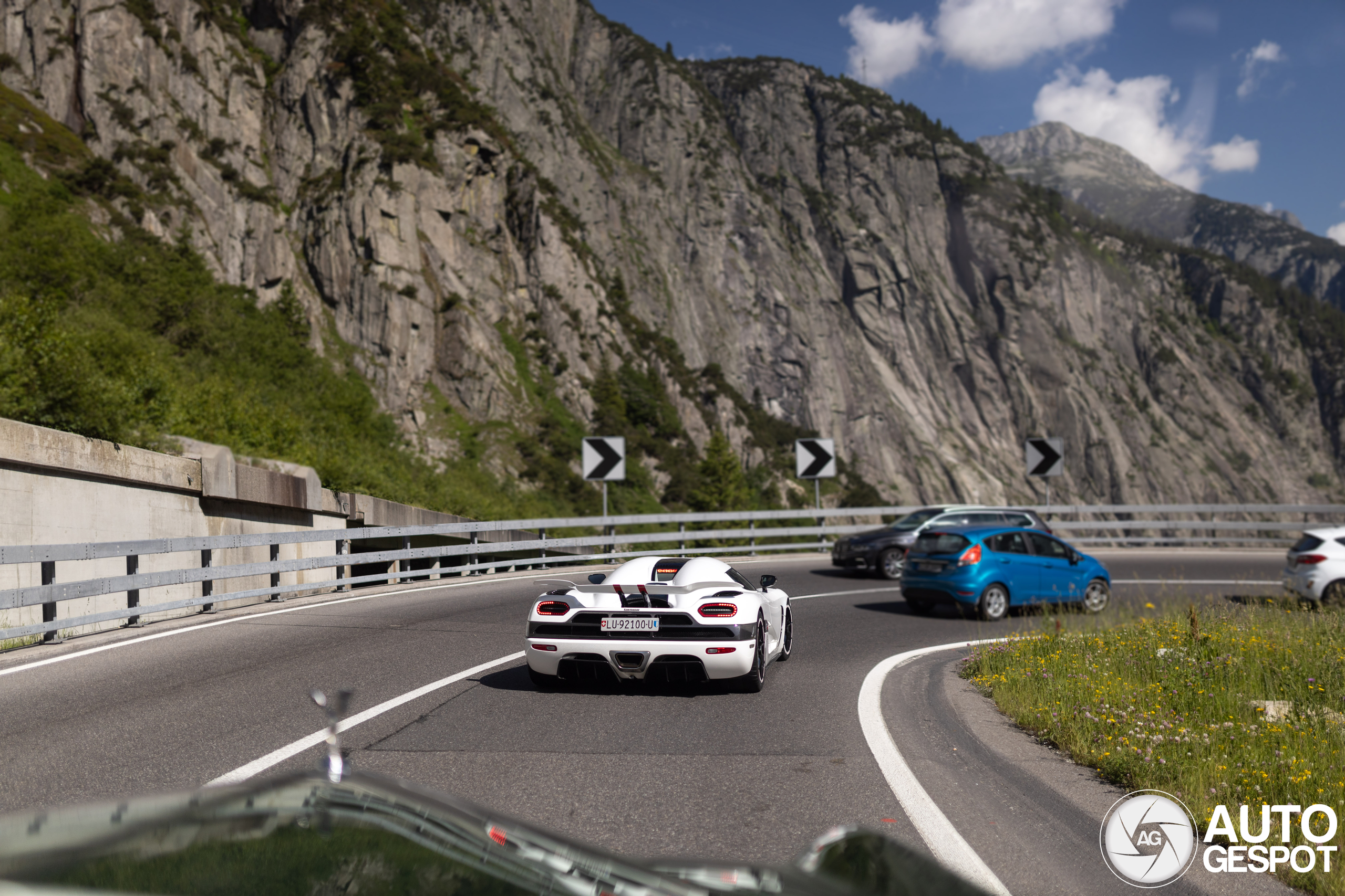 Das grosse Comeback: Koenigsegg Agera R donnert durch Andermatt