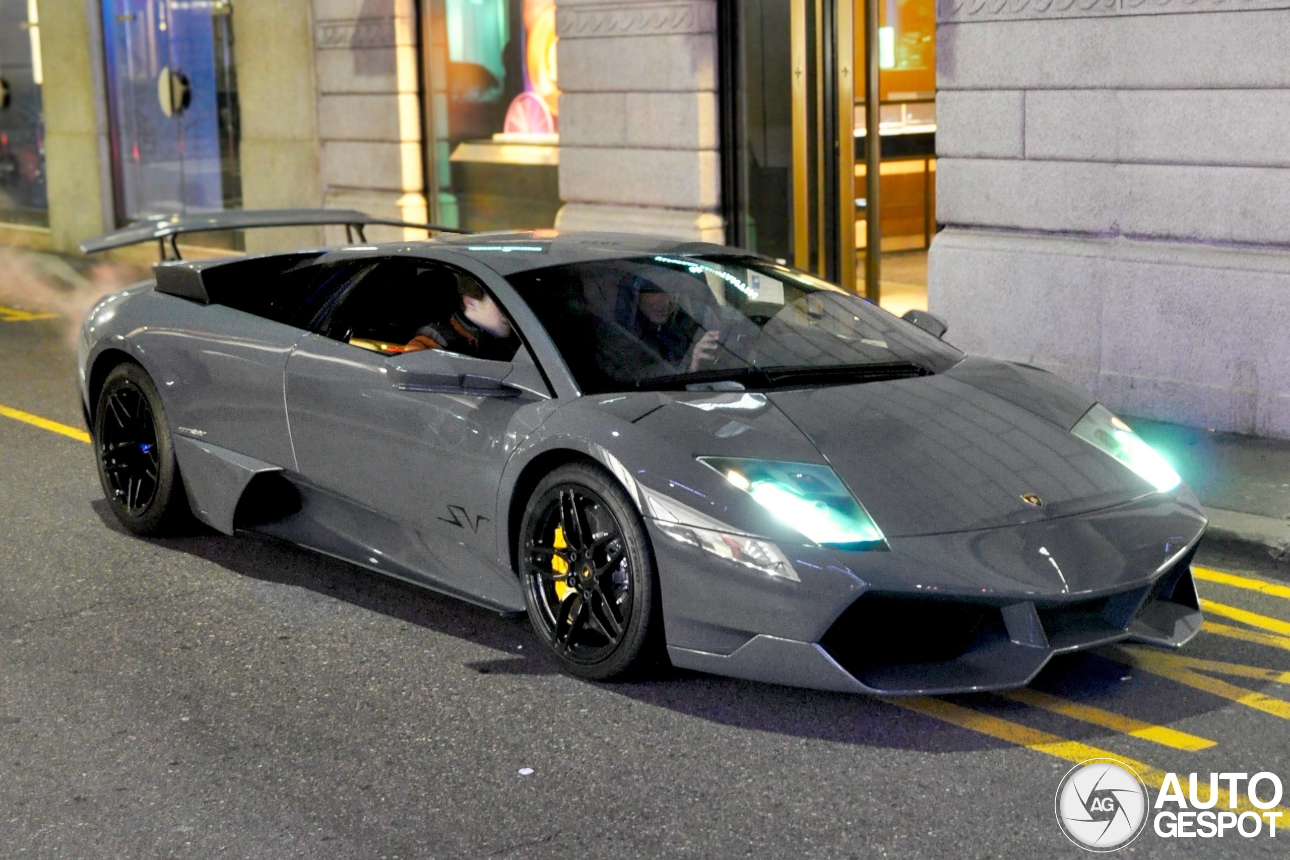 Lamborghini Murciélago LP670-4 SuperVeloce