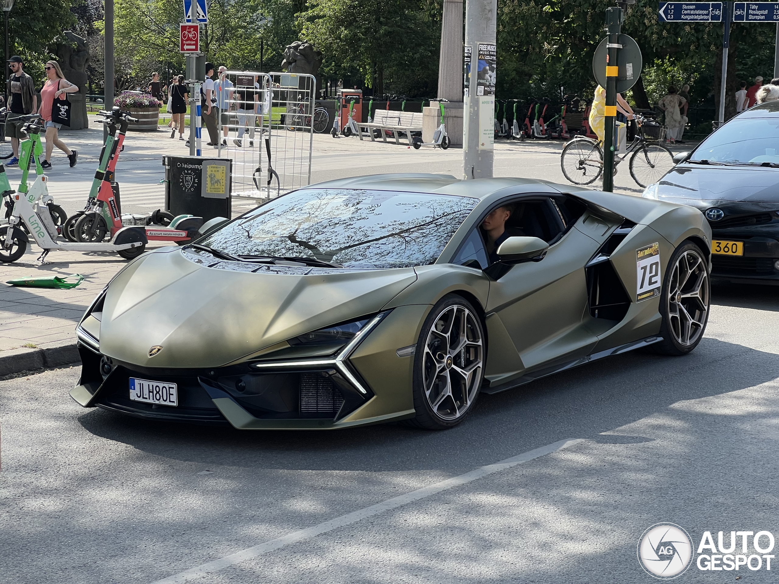 Lamborghini Revuelto