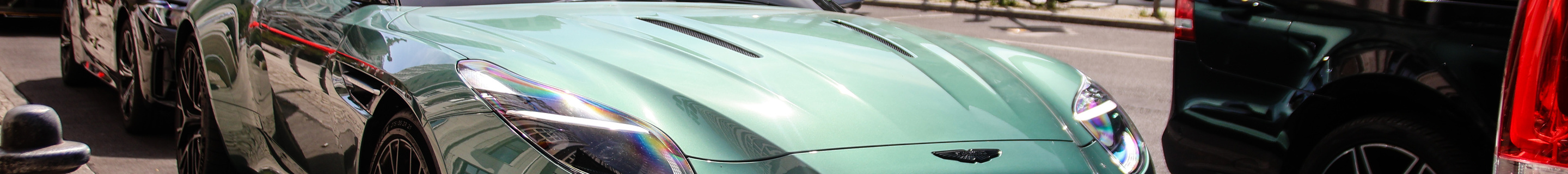 Aston Martin DB12