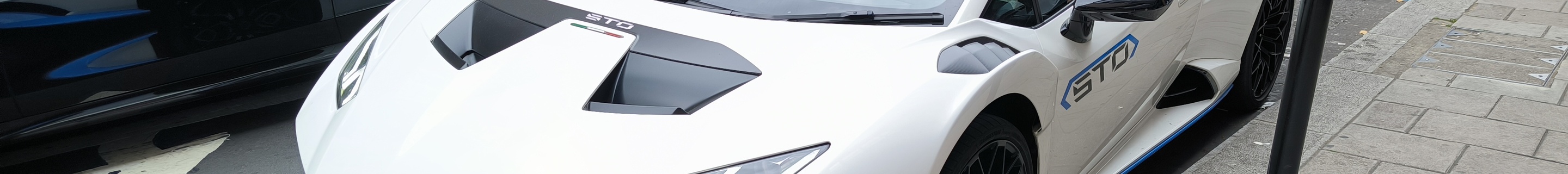 Lamborghini Huracán LP640-2 STO