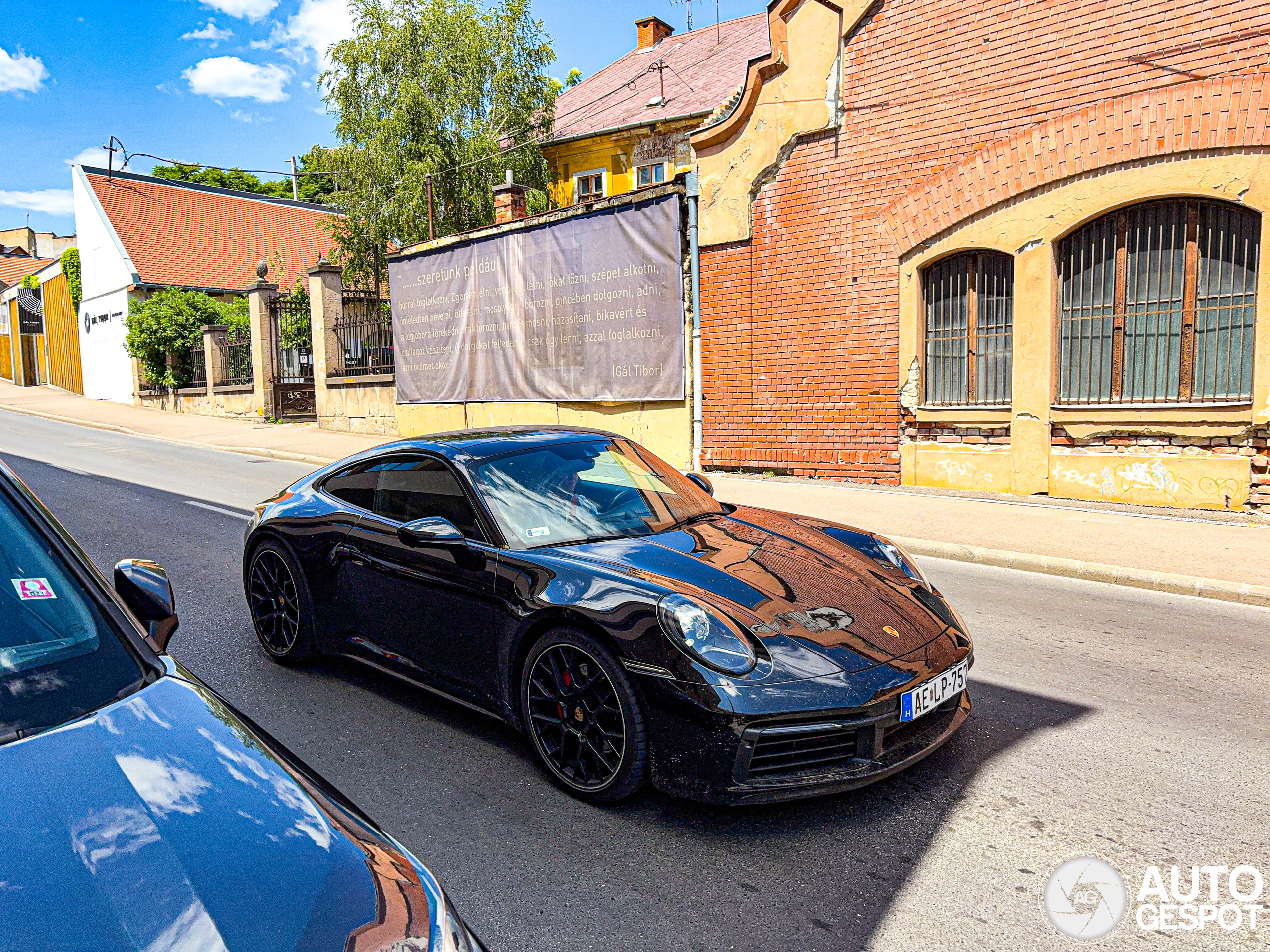 Porsche 992 Carrera 4S
