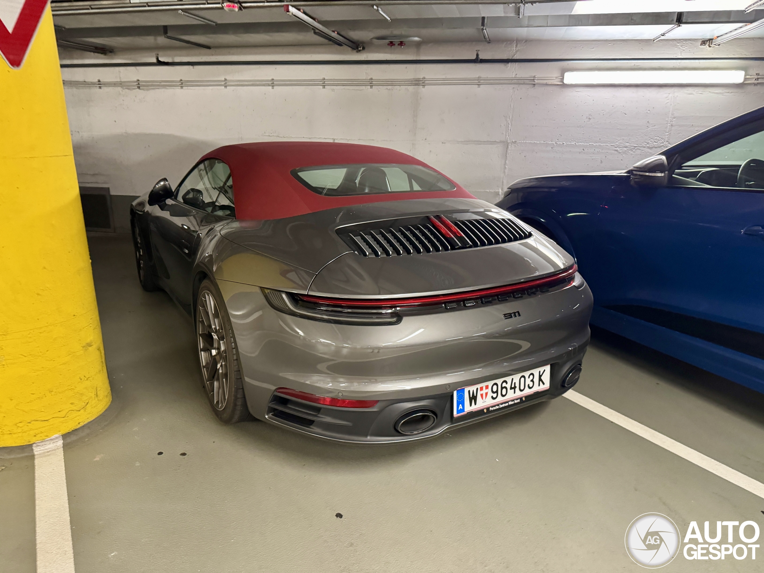 Porsche 992 Carrera 4S Cabriolet