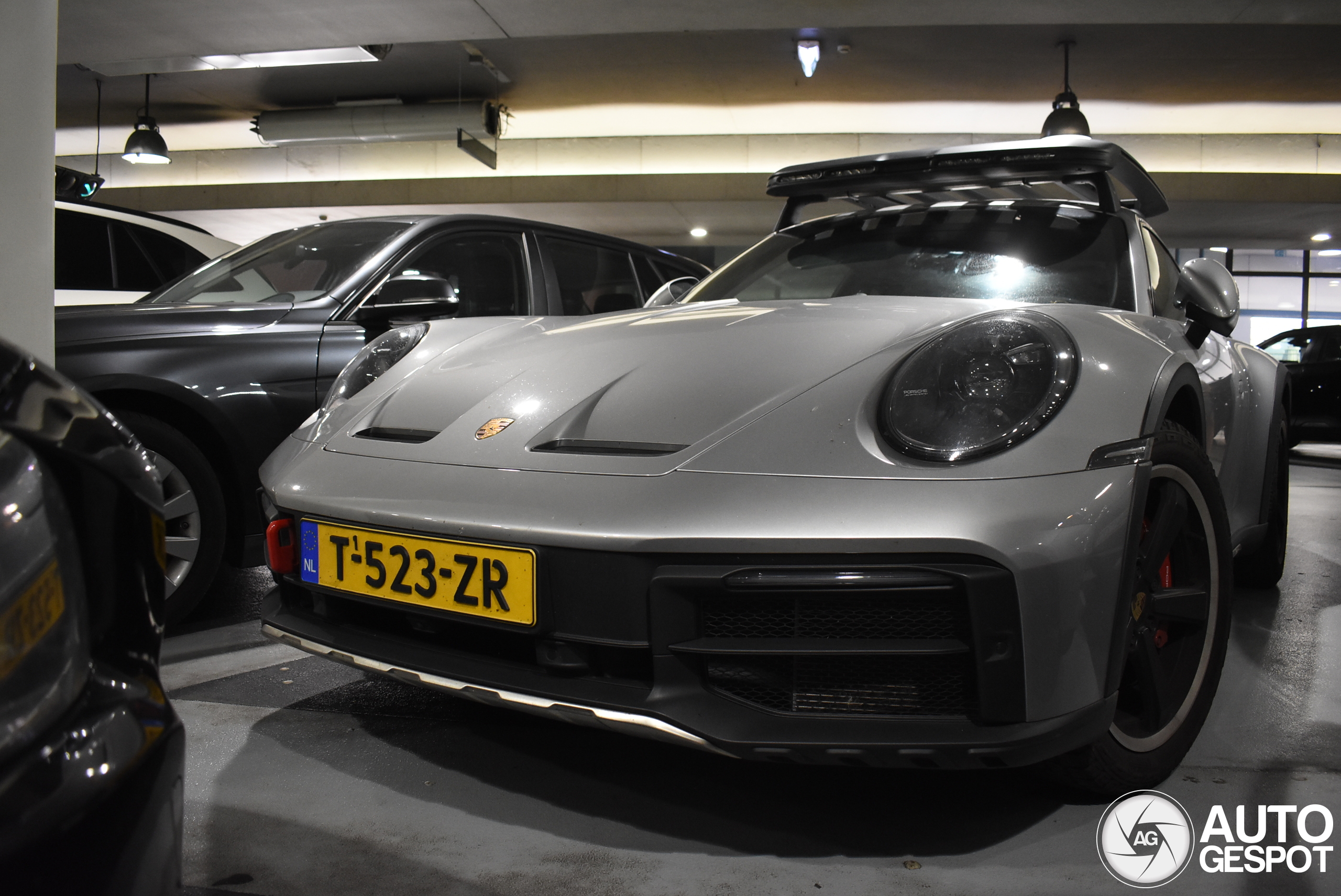 Porsche 992 Dakar