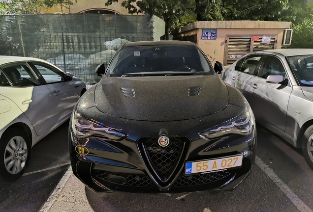 Alfa Romeo Stelvio Quadrifoglio 2023