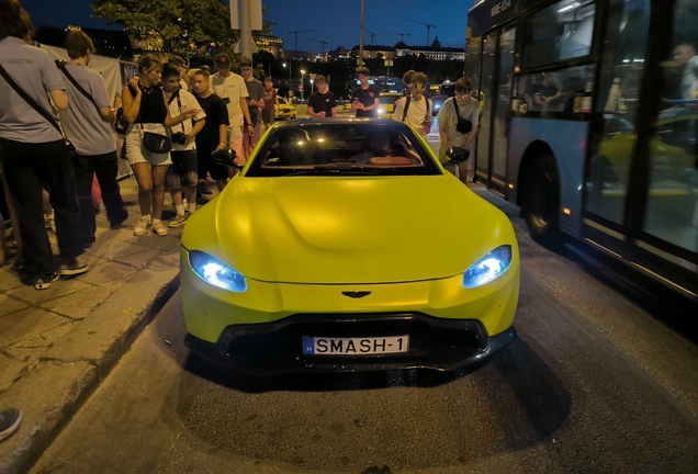 Aston Martin V8 Vantage 2018