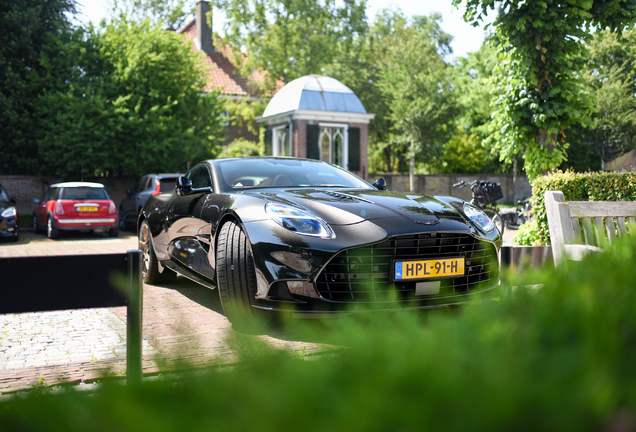 Aston Martin Vanquish 2025