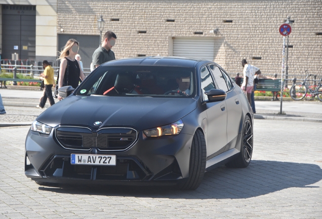 BMW M5 G90