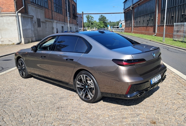 BMW M760e xDrive