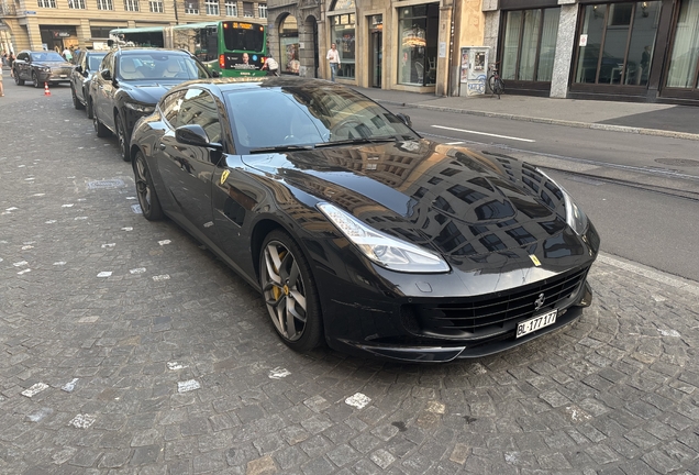 Ferrari GTC4Lusso