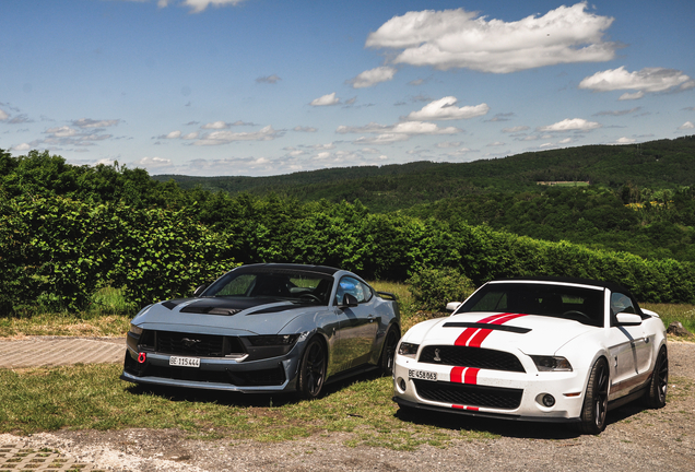 Ford Mustang Dark Horse 2024