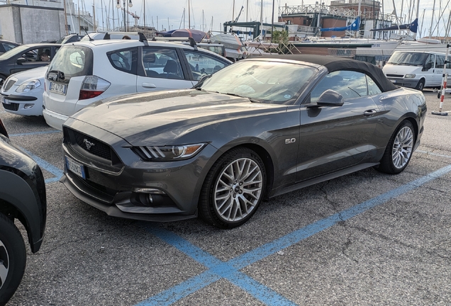Ford Mustang GT Convertible 2015