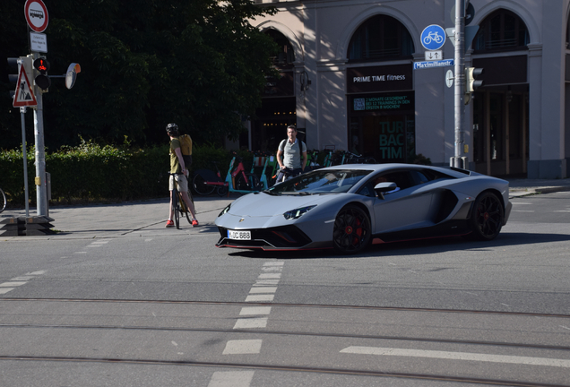 Lamborghini Aventador LP780-4 Ultimae