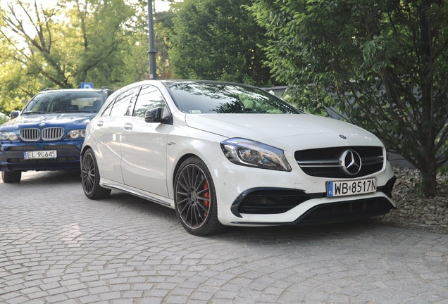 Mercedes-AMG A 45 W176 2015