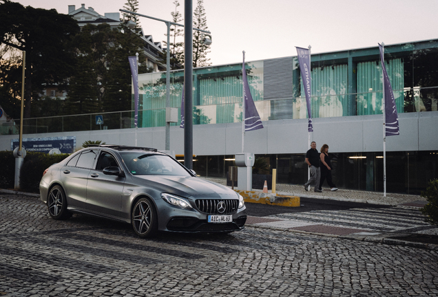 Mercedes-AMG C 63 S W205