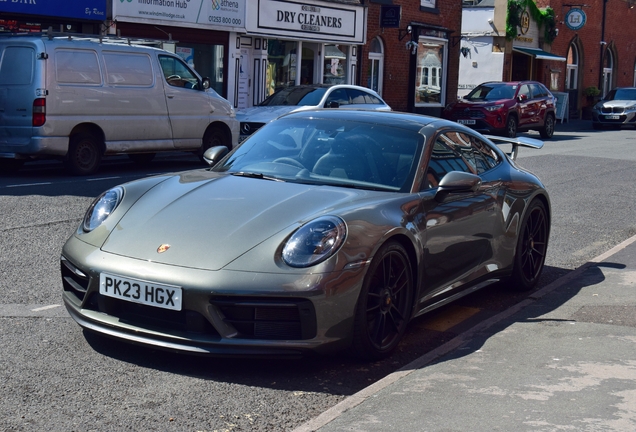 Porsche 992 Carrera GTS