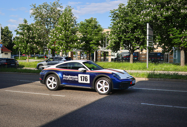 Porsche 992 Dakar