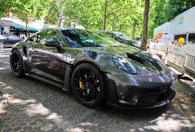 Porsche 992 GT3 RS Weissach Package