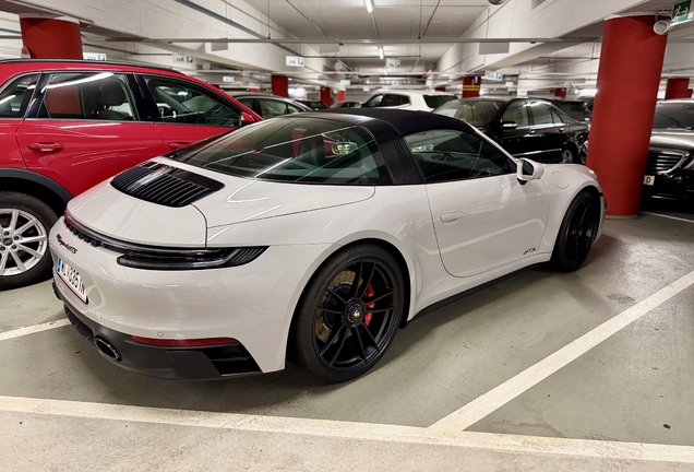 Porsche 992 Targa 4 GTS