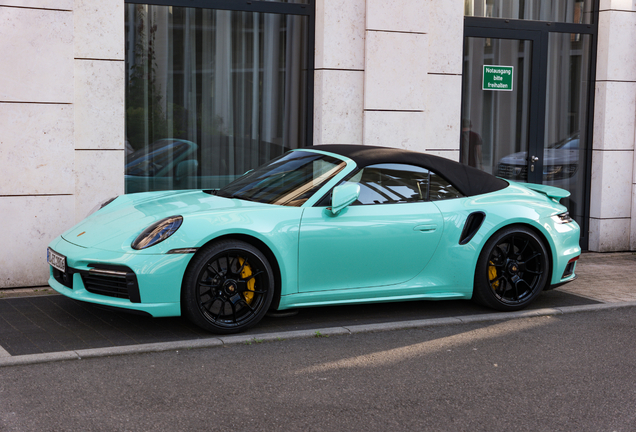 Porsche 992 Turbo S Cabriolet