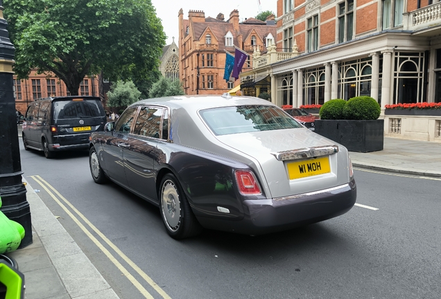 Rolls-Royce Phantom VIII EWB
