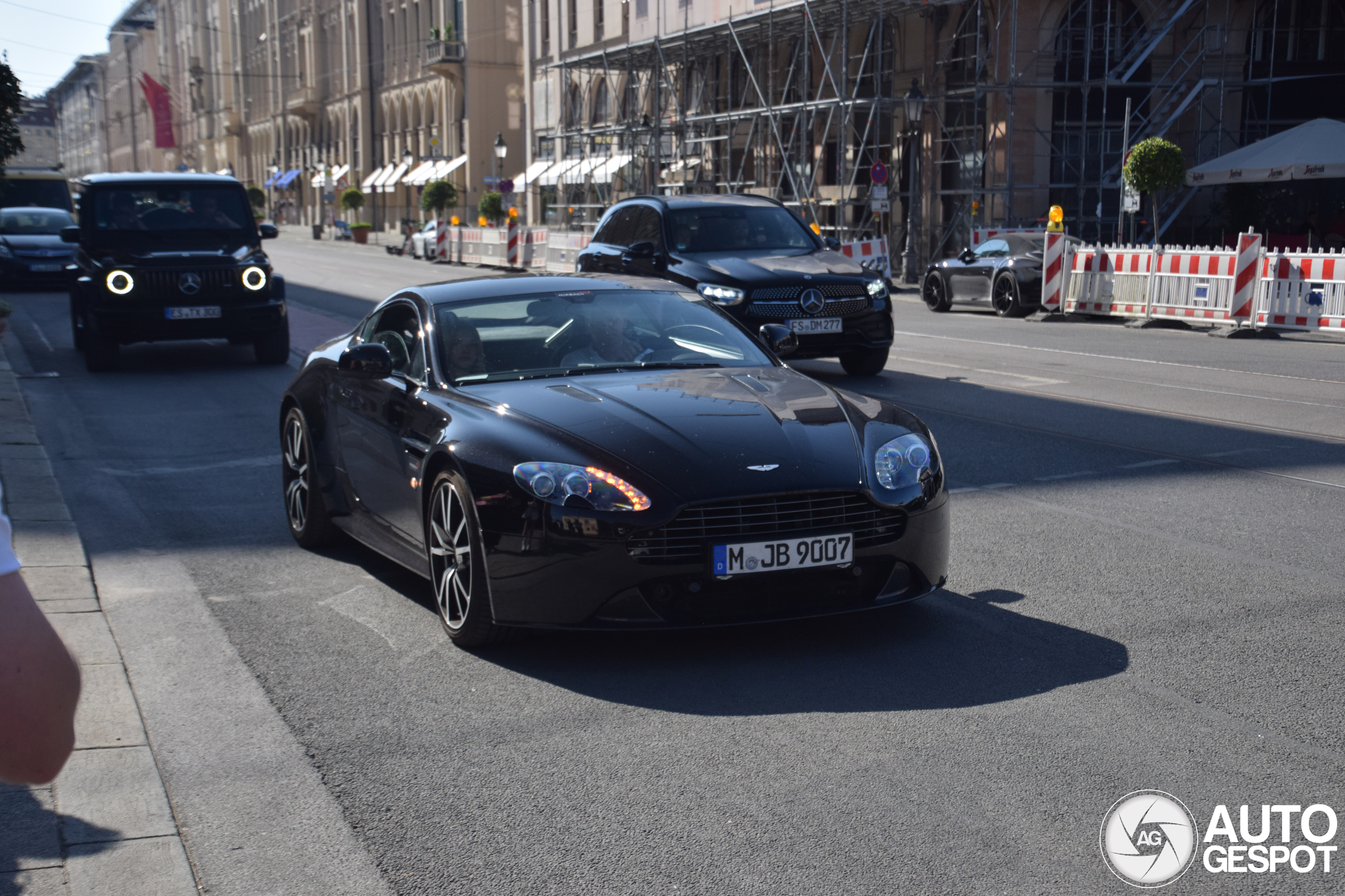 Aston Martin V8 Vantage S