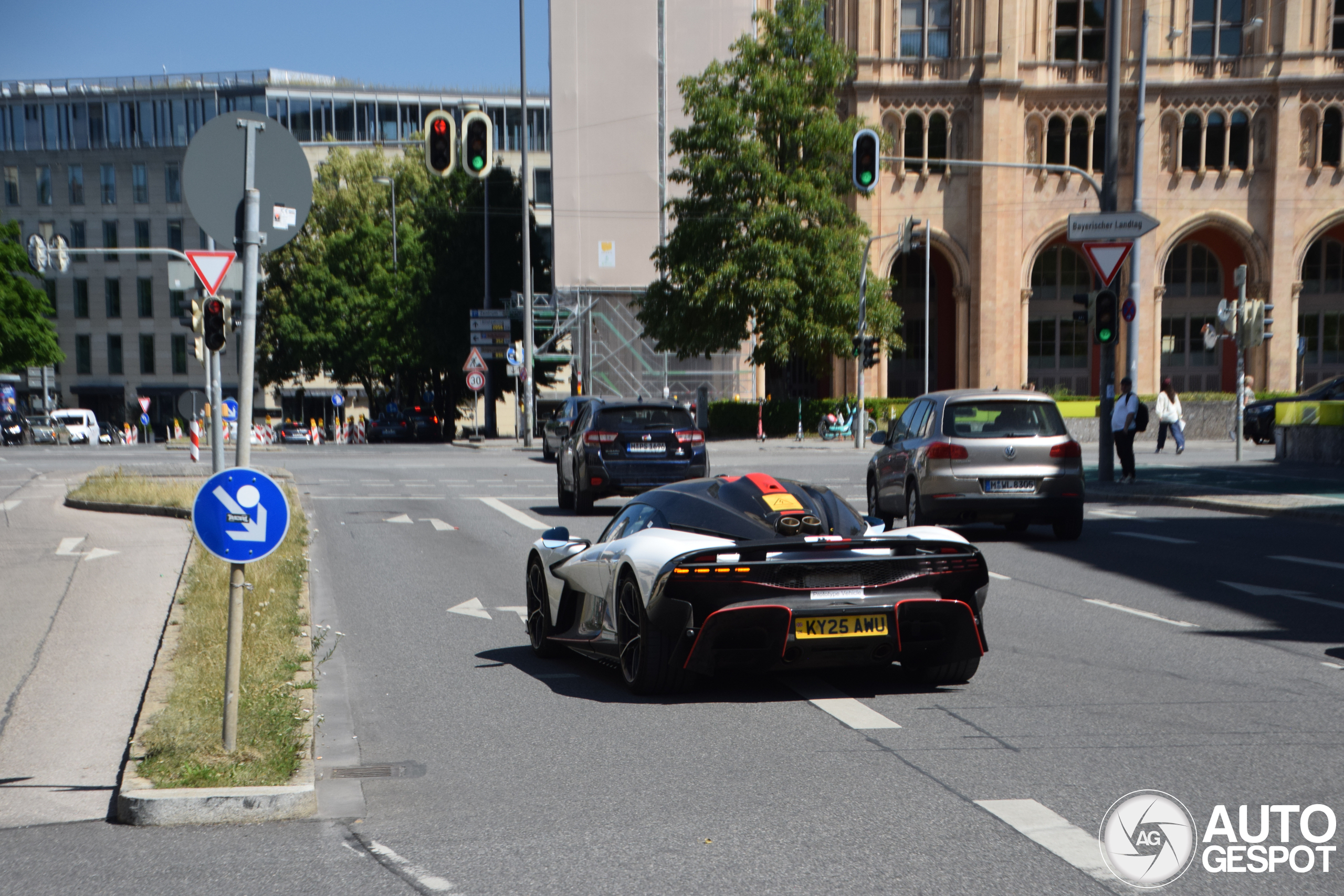 Laatste kreukels worden gladgestreken bij de Aston Martin Valhalla